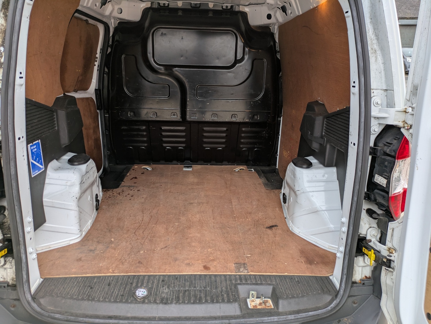 Used Ford Transit Courier 2019 for sale - 76490373: Photo 17