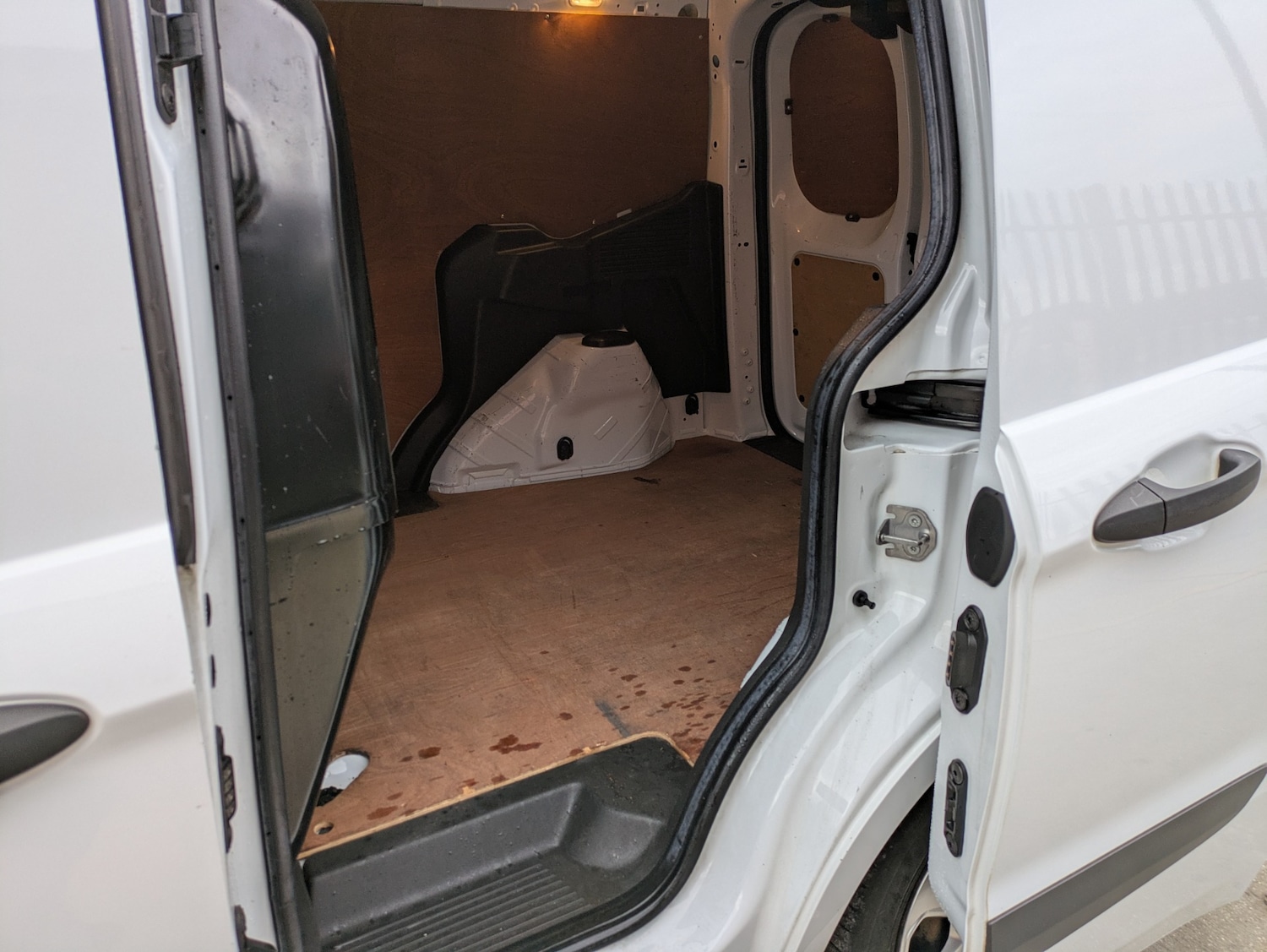 Used Ford Transit Courier 2019 for sale - 76490373: Photo 18