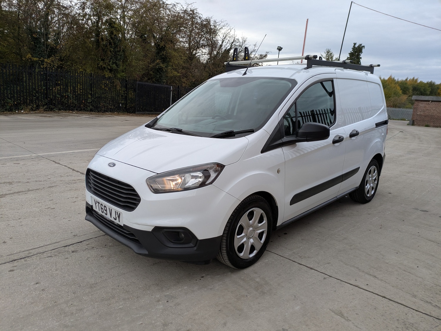 Used Ford Transit Courier 2019 for sale - 76490373: Photo 3