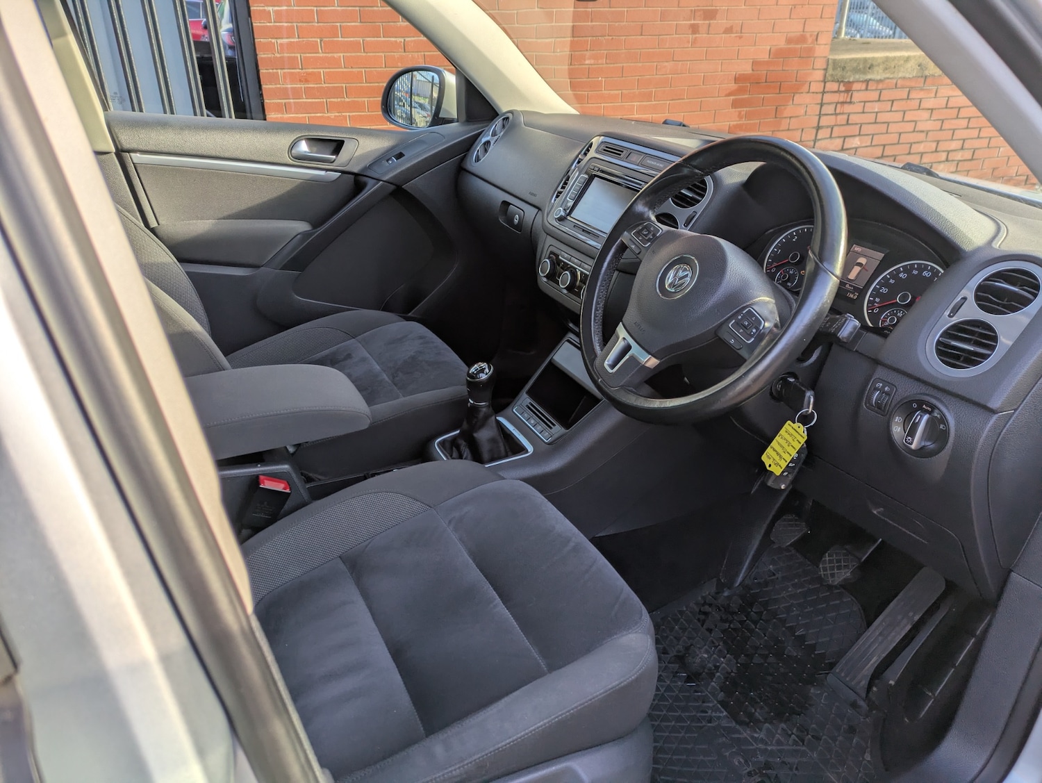 Used Volkswagen Tiguan 2012 for sale - 76792661: Photo 21