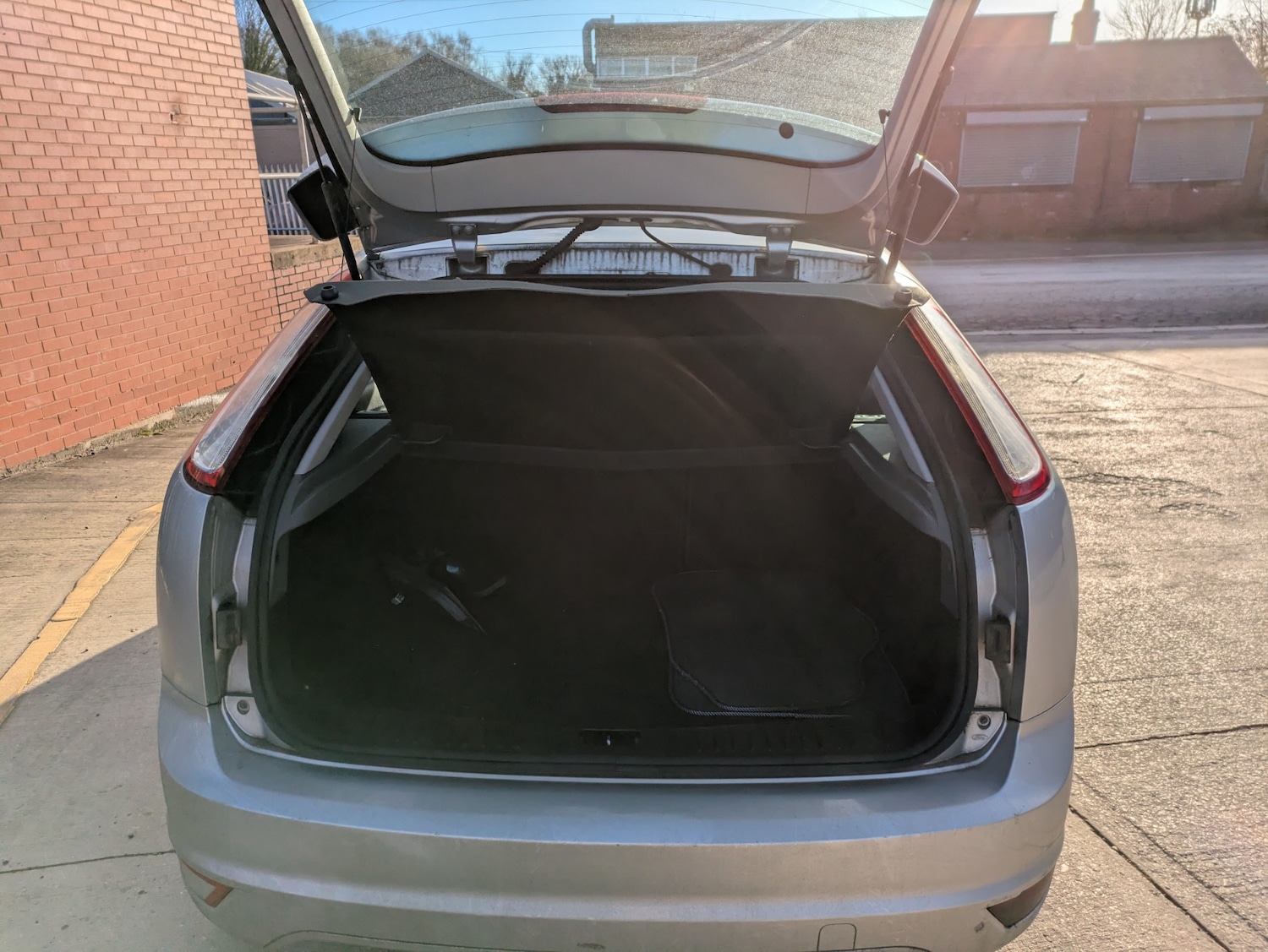 Used Ford Focus 2010 for sale - 77179535: Photo 12