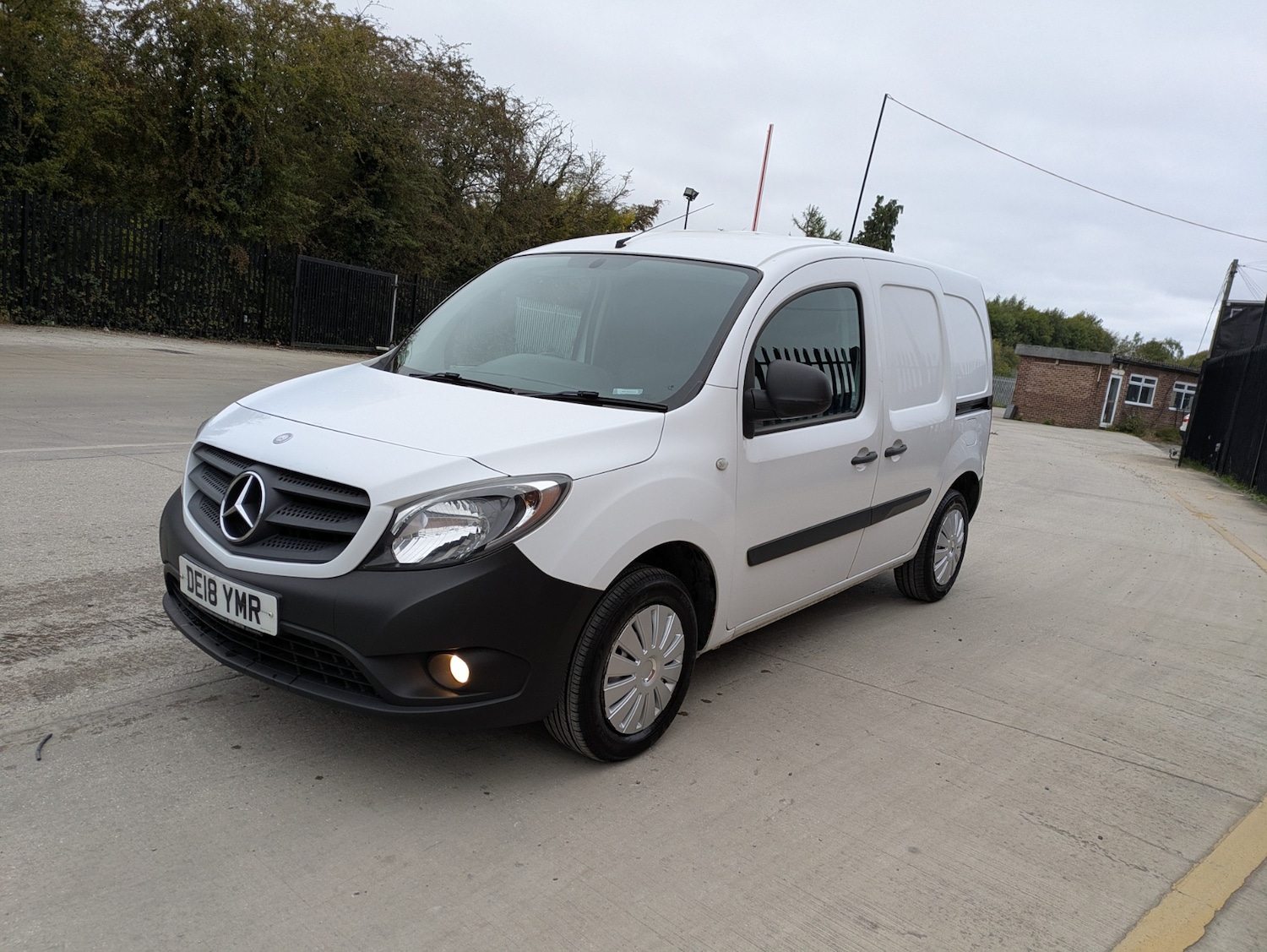 Used Mercedes-Benz Citan 2018 for sale - 76235155: Photo 3