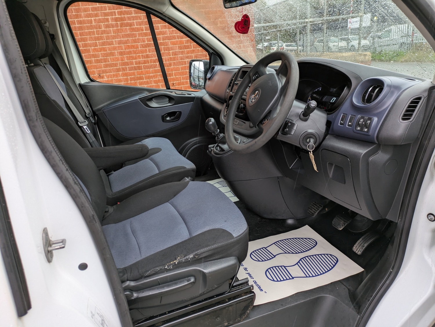 Used Vauxhall Vivaro 2015 for sale - 76613601: Photo 28