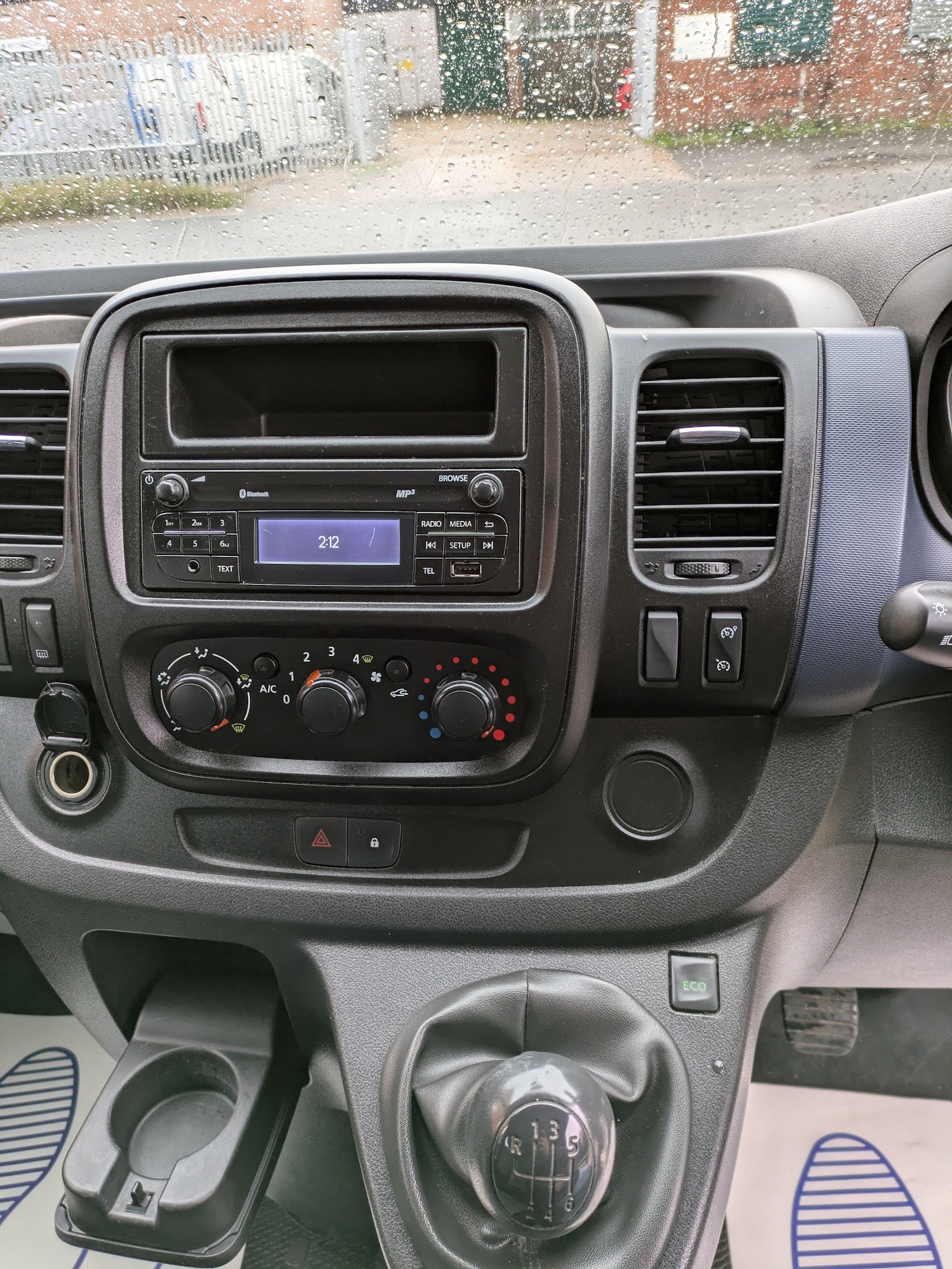 Used Vauxhall Vivaro 2015 for sale - 76613601: Photo 31