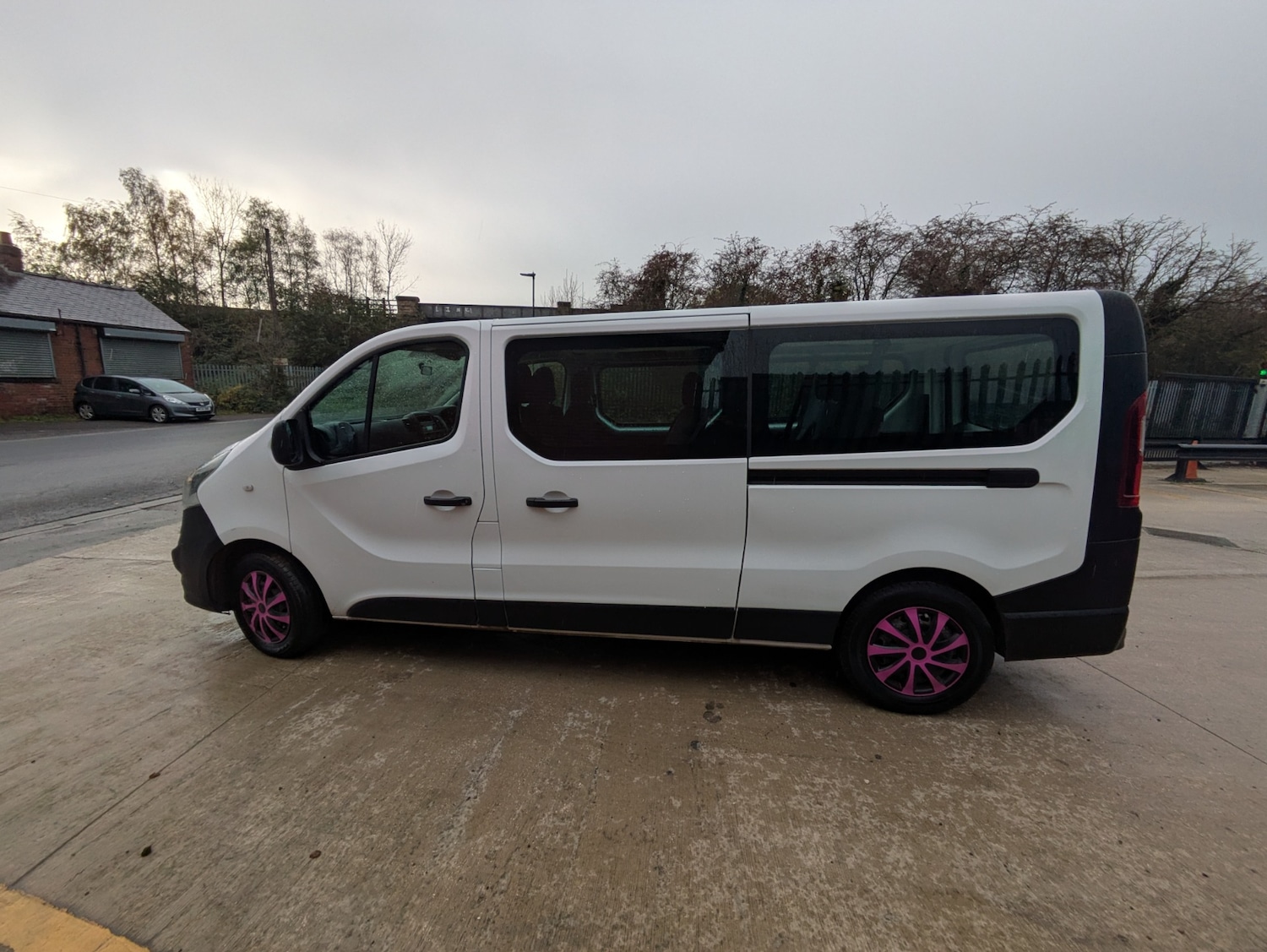 Used Vauxhall Vivaro 2015 for sale - 76613601: Photo 6