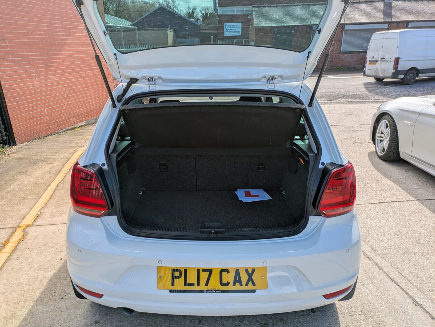 Used Volkswagen Polo 2017 for sale - 78065058: Photo 20