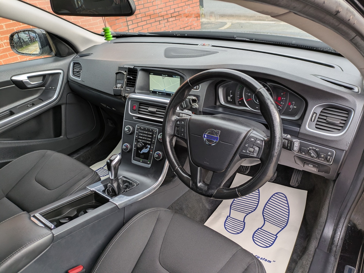 Used Volvo V60 2016 for sale - 76613546: Photo 22