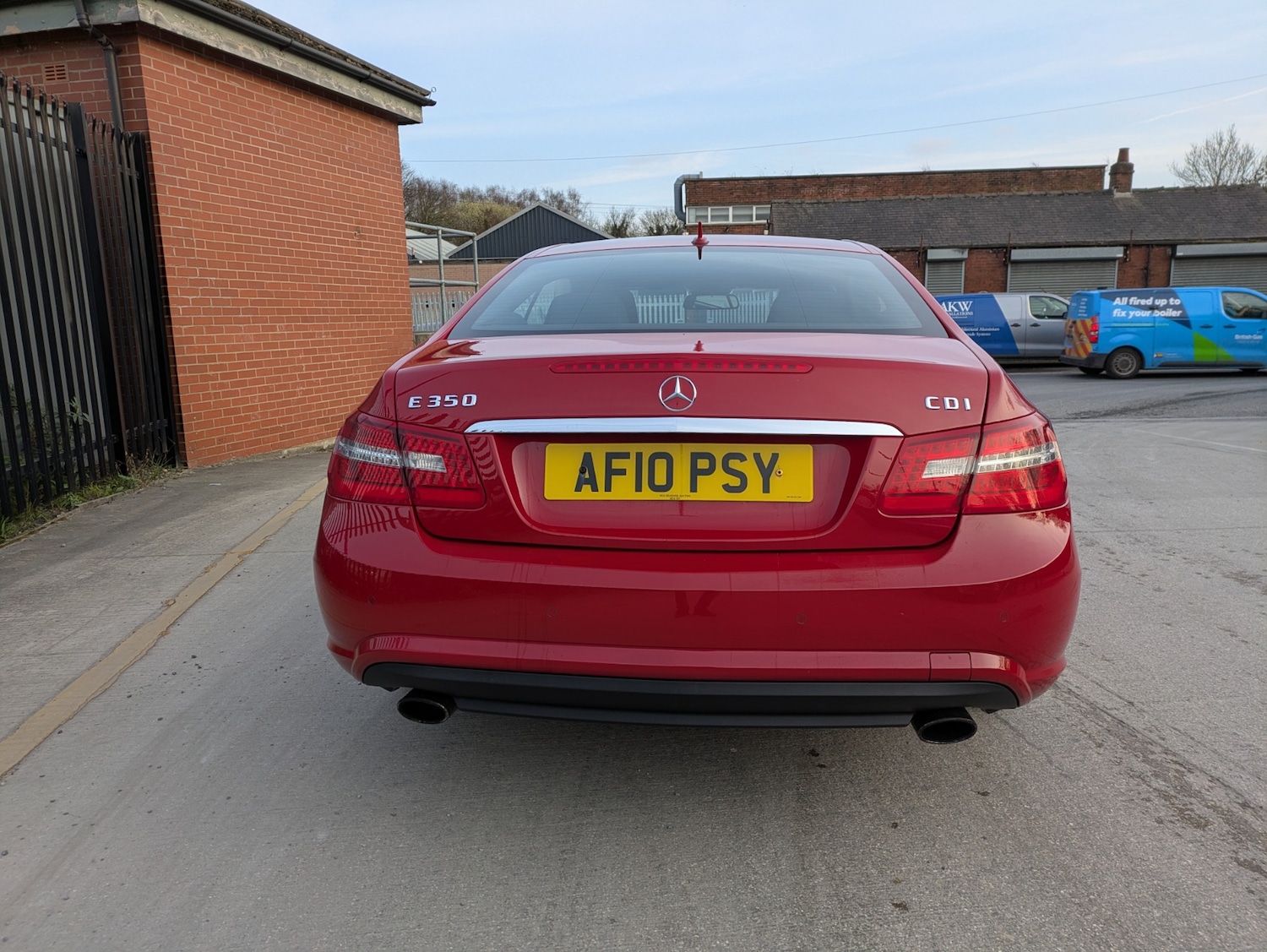 Used Mercedes-Benz E Class 2010 for sale - 77951621: Photo 12
