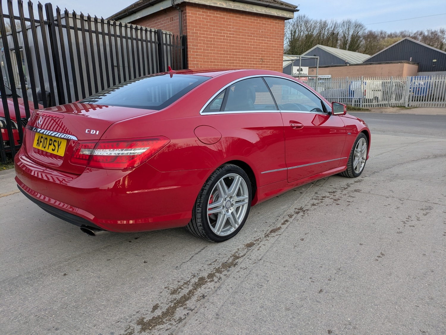 Used Mercedes-Benz E Class 2010 for sale - 77951621: Photo 14