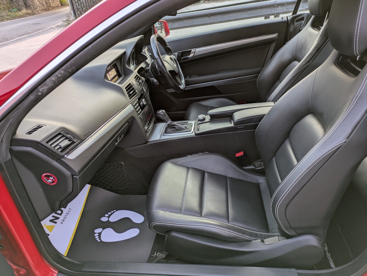 Used Mercedes-Benz E Class 2010 for sale - 77951621: Photo 25