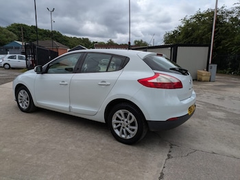 Used Renault Megane 2014 for sale - 78777389: Photo