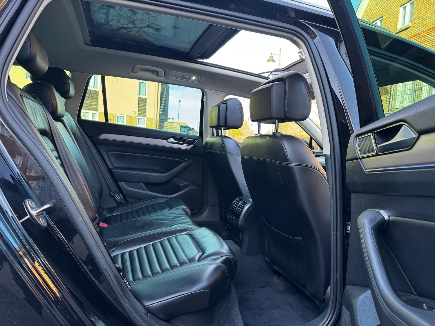 Used Volkswagen Passat 2018 for sale - 77196776: Photo 18