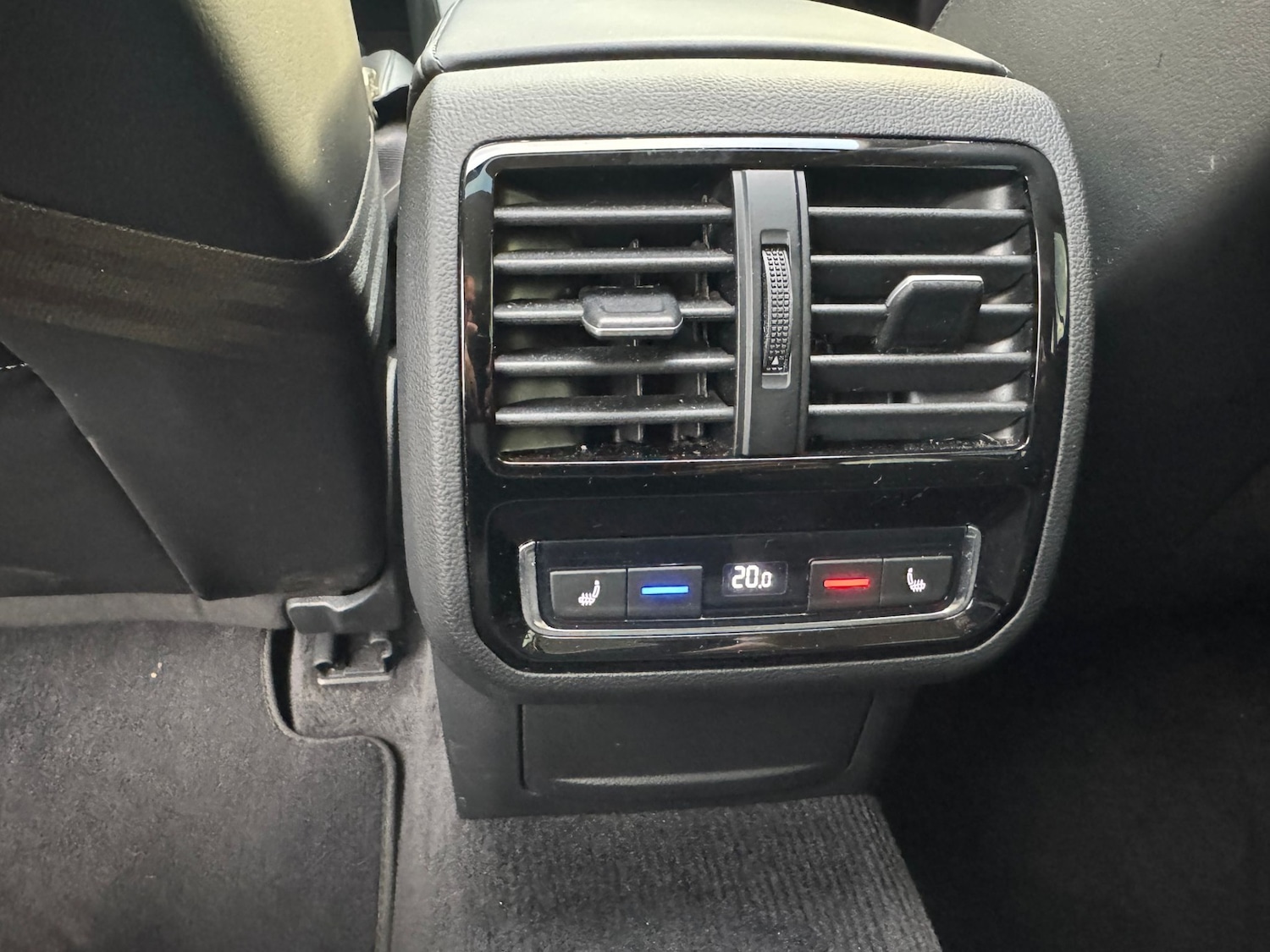 Used Volkswagen Passat 2019 for sale - 75995564: Photo 23