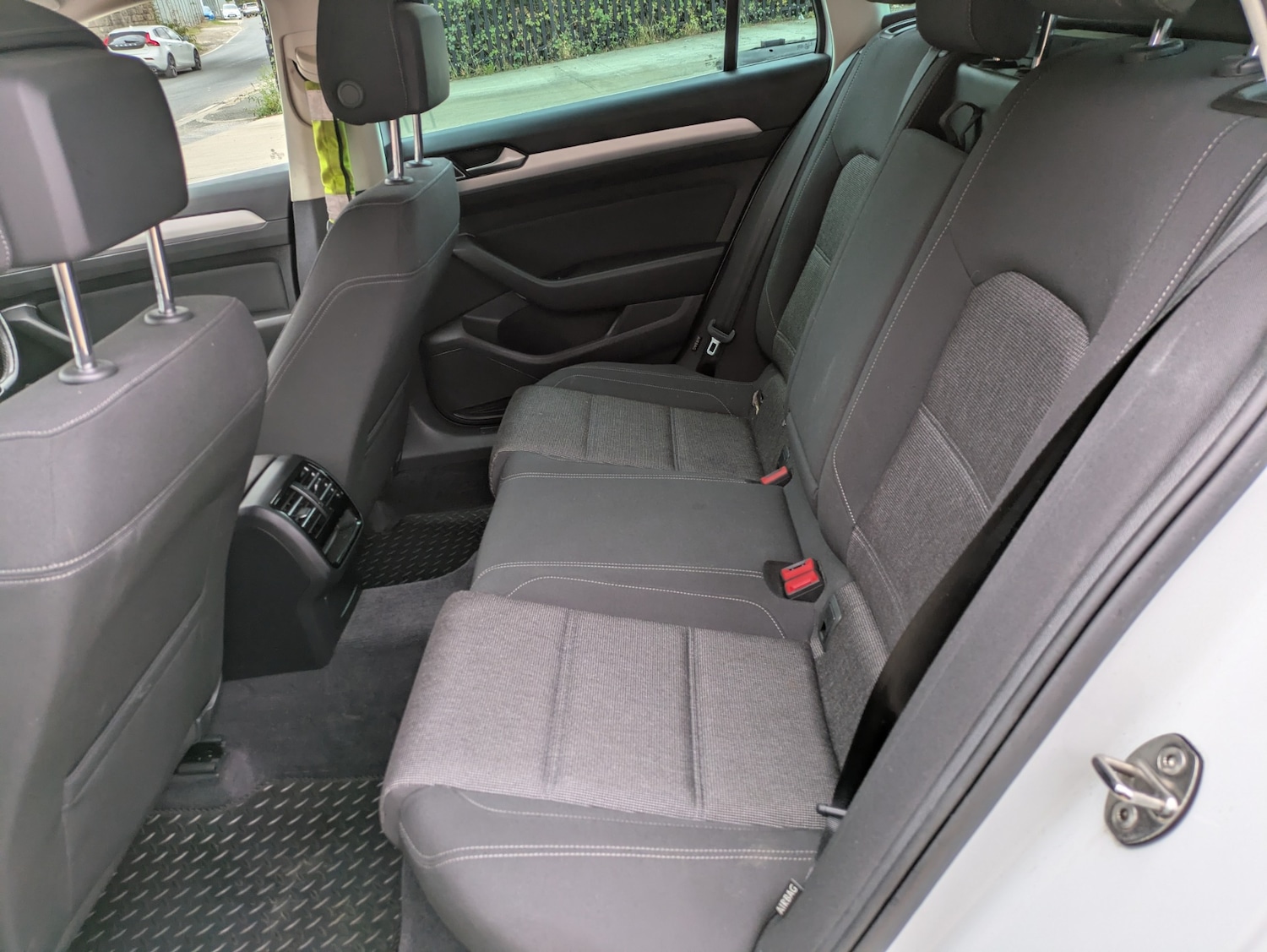 Used Volkswagen Passat 2017 for sale - 76056392: Photo 18