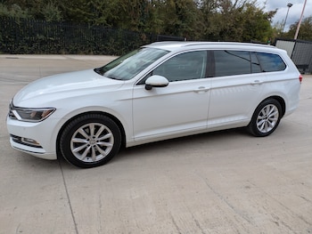 Used Volkswagen Passat 2017 for sale - 76056392: Photo 4