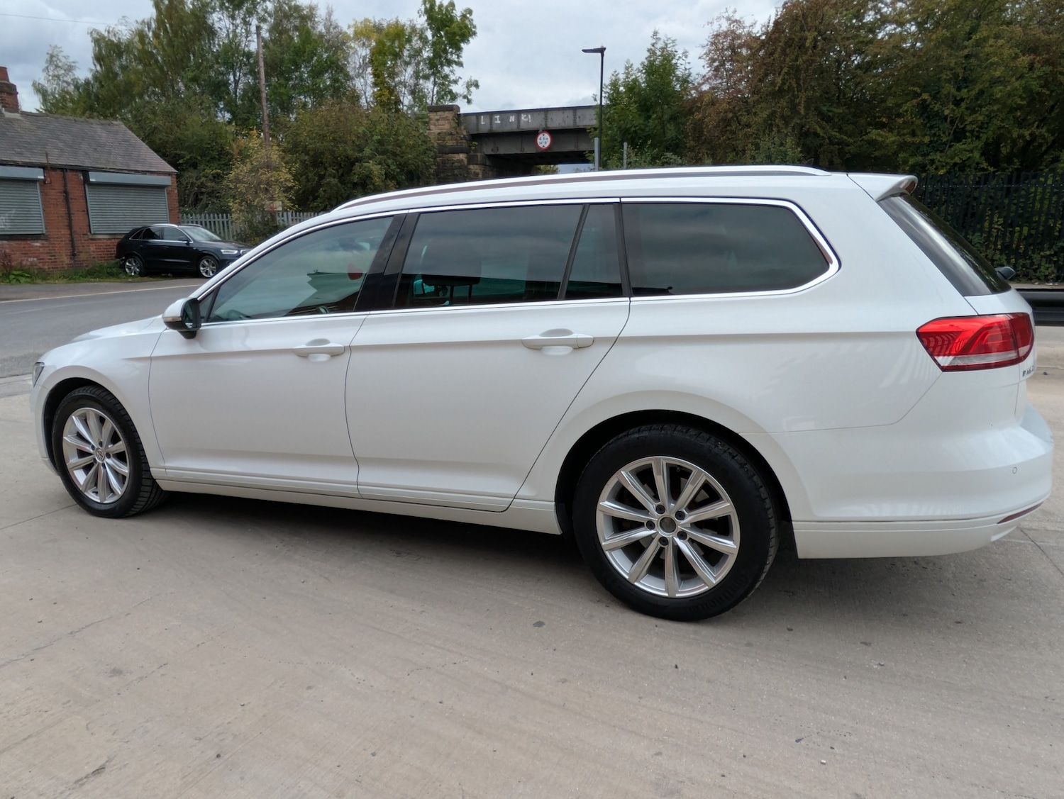 Used Volkswagen Passat 2017 for sale - 76056392: Photo 5