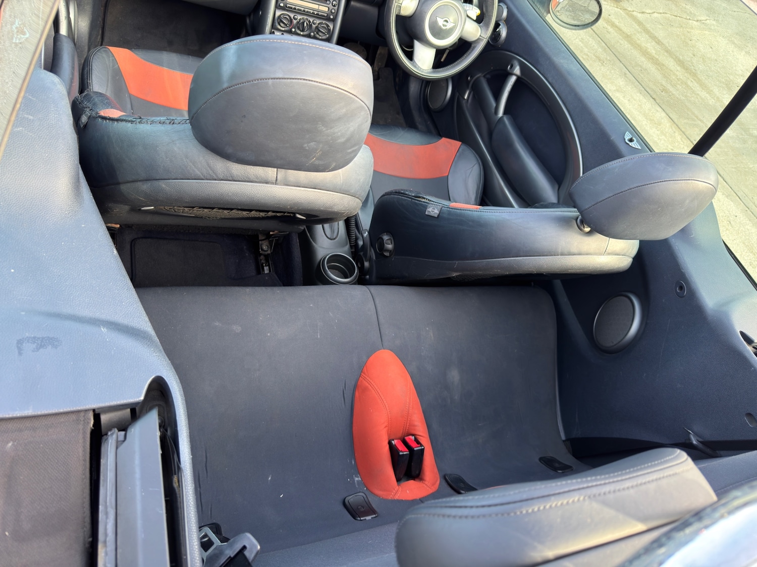 Used MINI Convertible 2006 for sale - 77556709: Photo 12