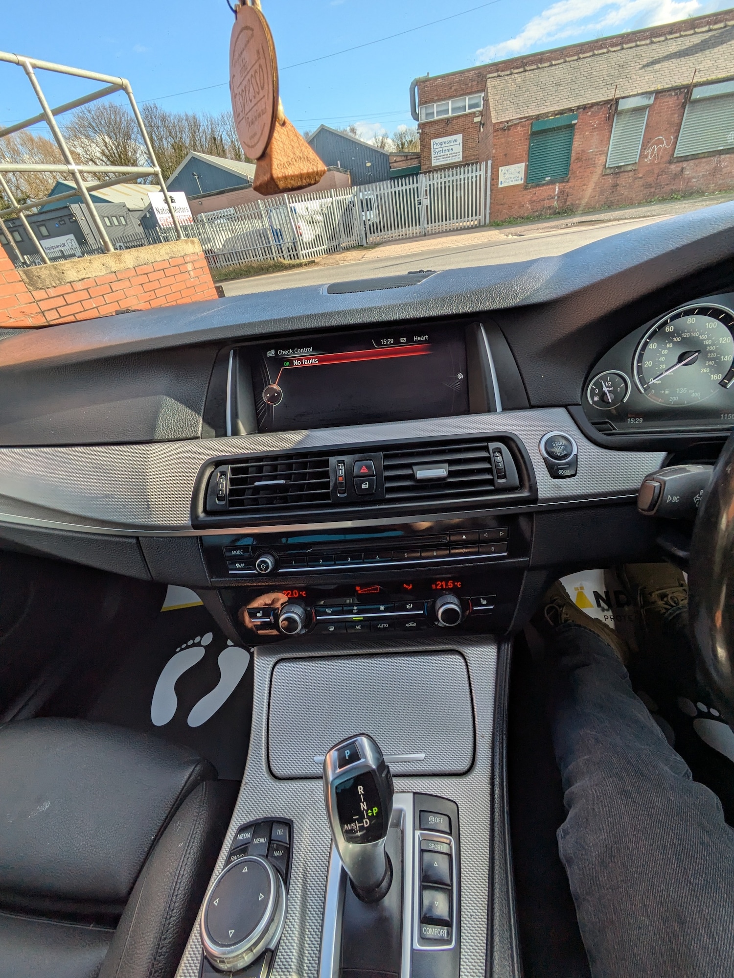 Used BMW 5 Series 2015 for sale - 77896730: Photo 10