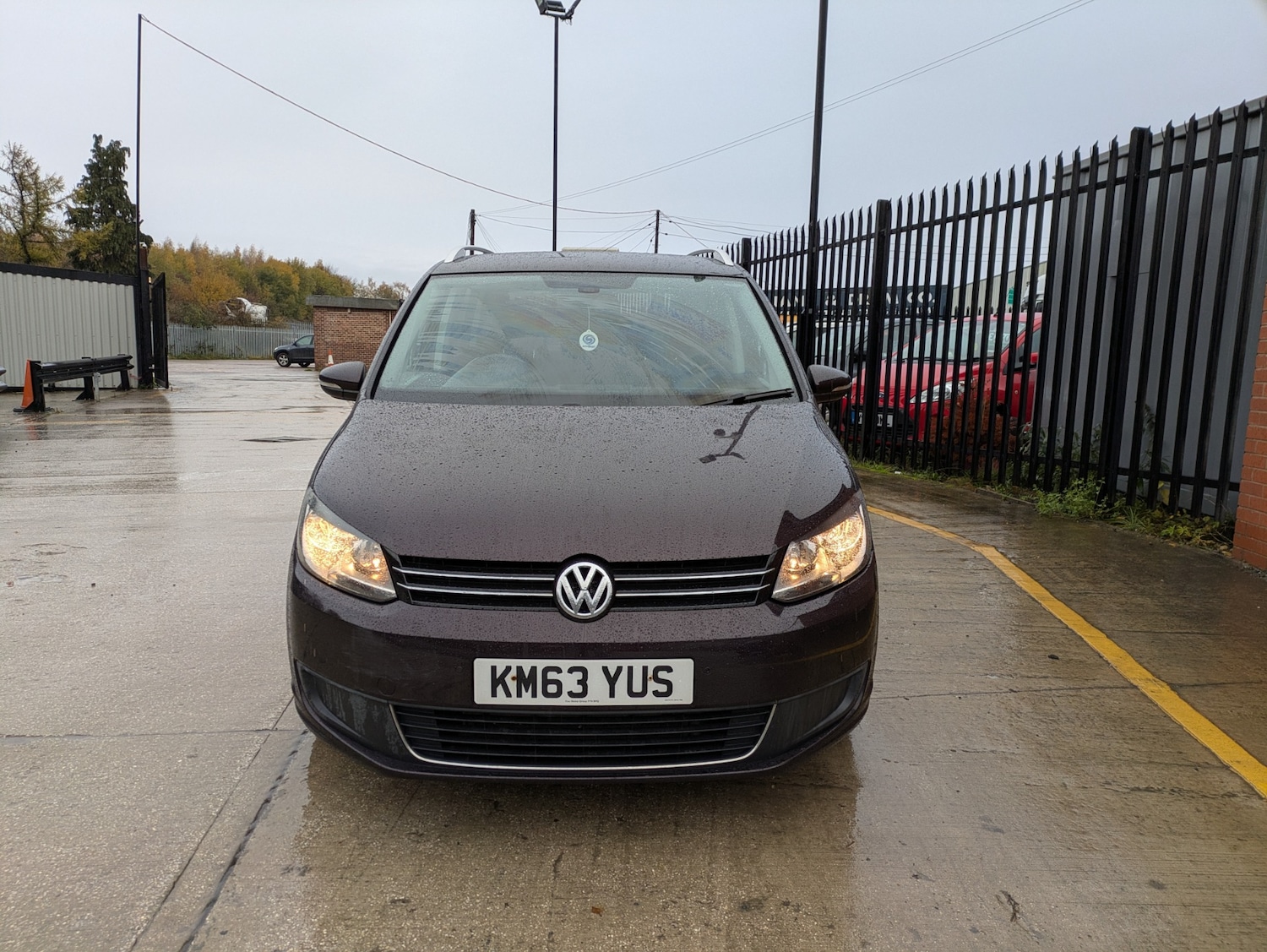 Used Volkswagen Touran 2013 for sale - 76748687: Photo 1