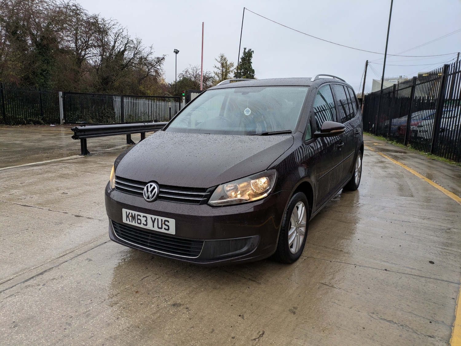 Used Volkswagen Touran 2013 for sale - 76748687: Photo 2