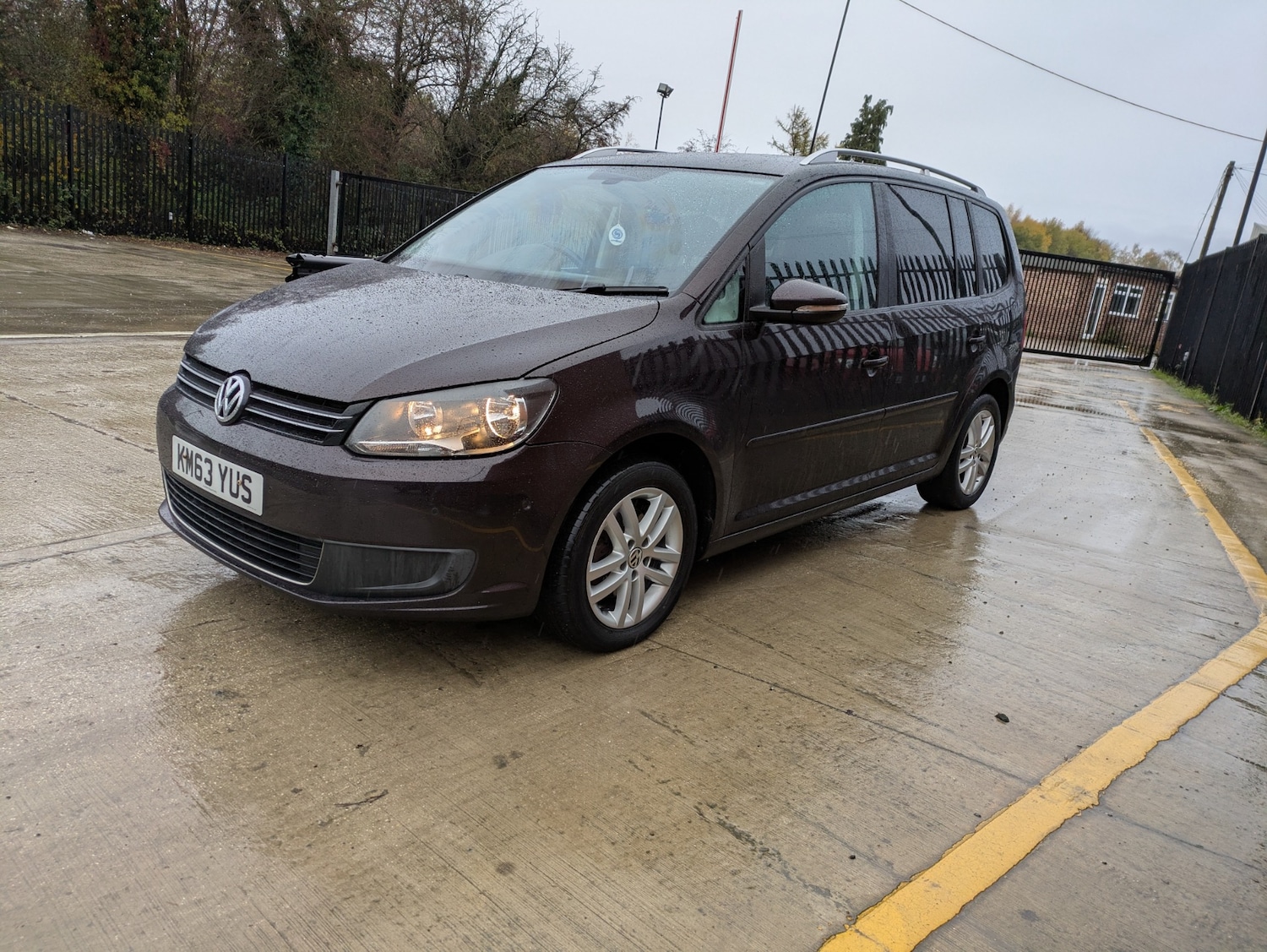 Used Volkswagen Touran 2013 for sale - 76748687: Photo 3