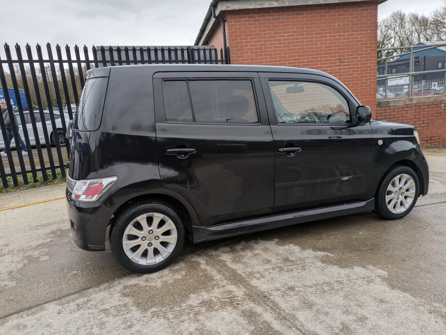 Used Daihatsu Materia 2009 for sale - 77896750: Photo 13