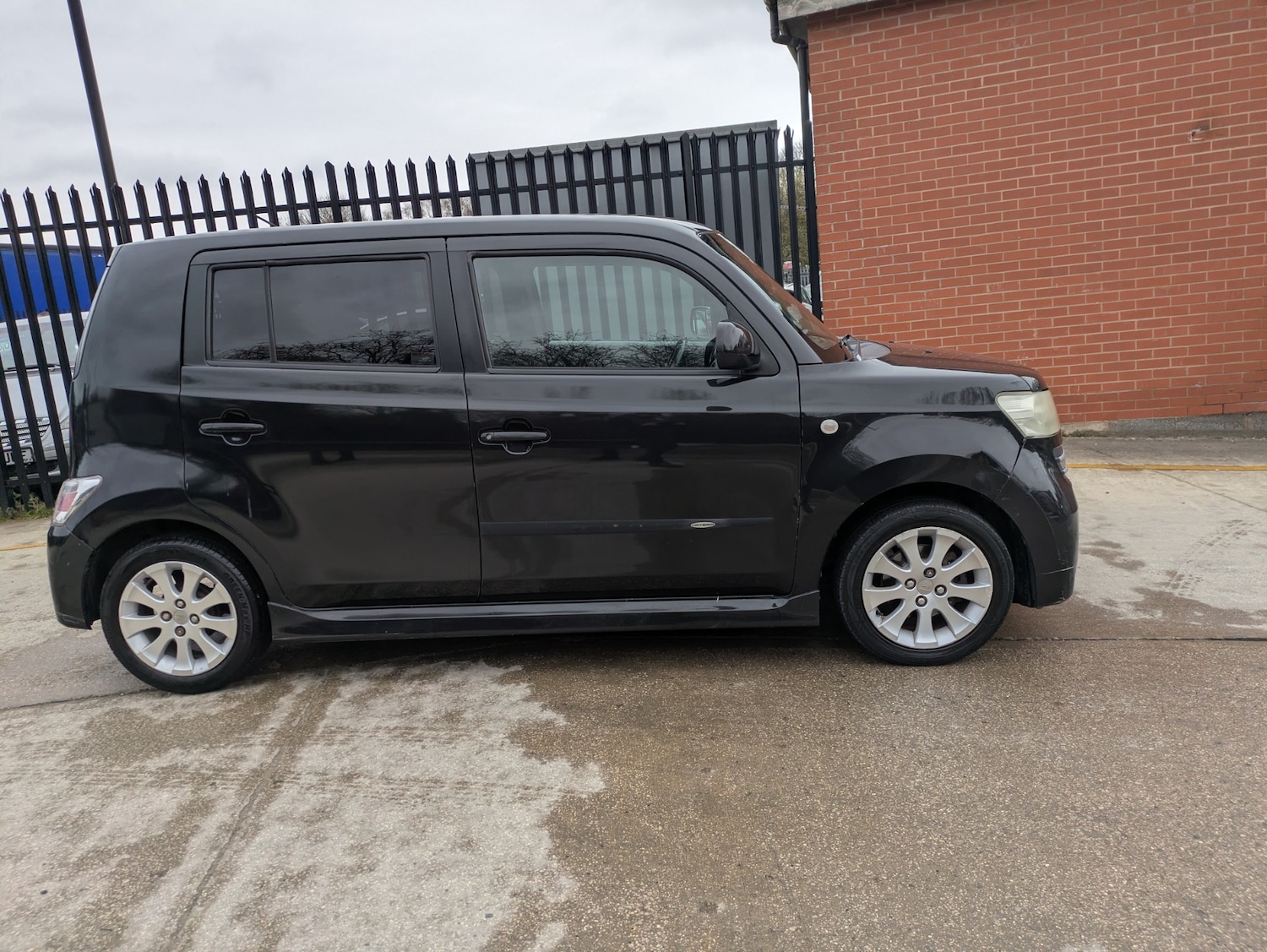 Used Daihatsu Materia 2009 for sale - 77896750: Photo 15