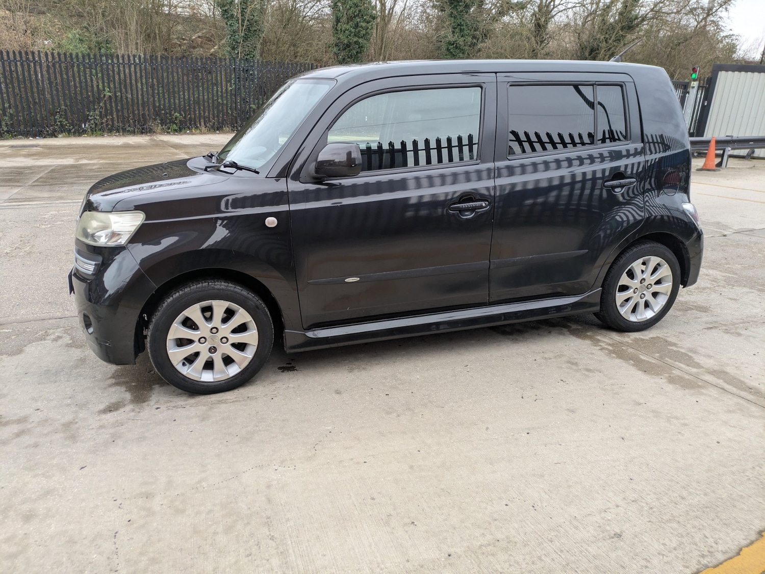 Used Daihatsu Materia 2009 for sale - 77896750: Photo 5