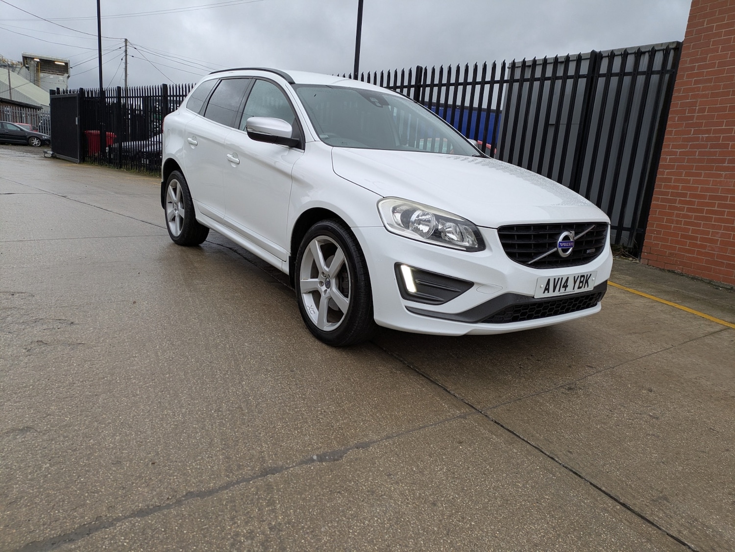 Used Volvo XC60 2014 for sale - 77541541: Photo 18