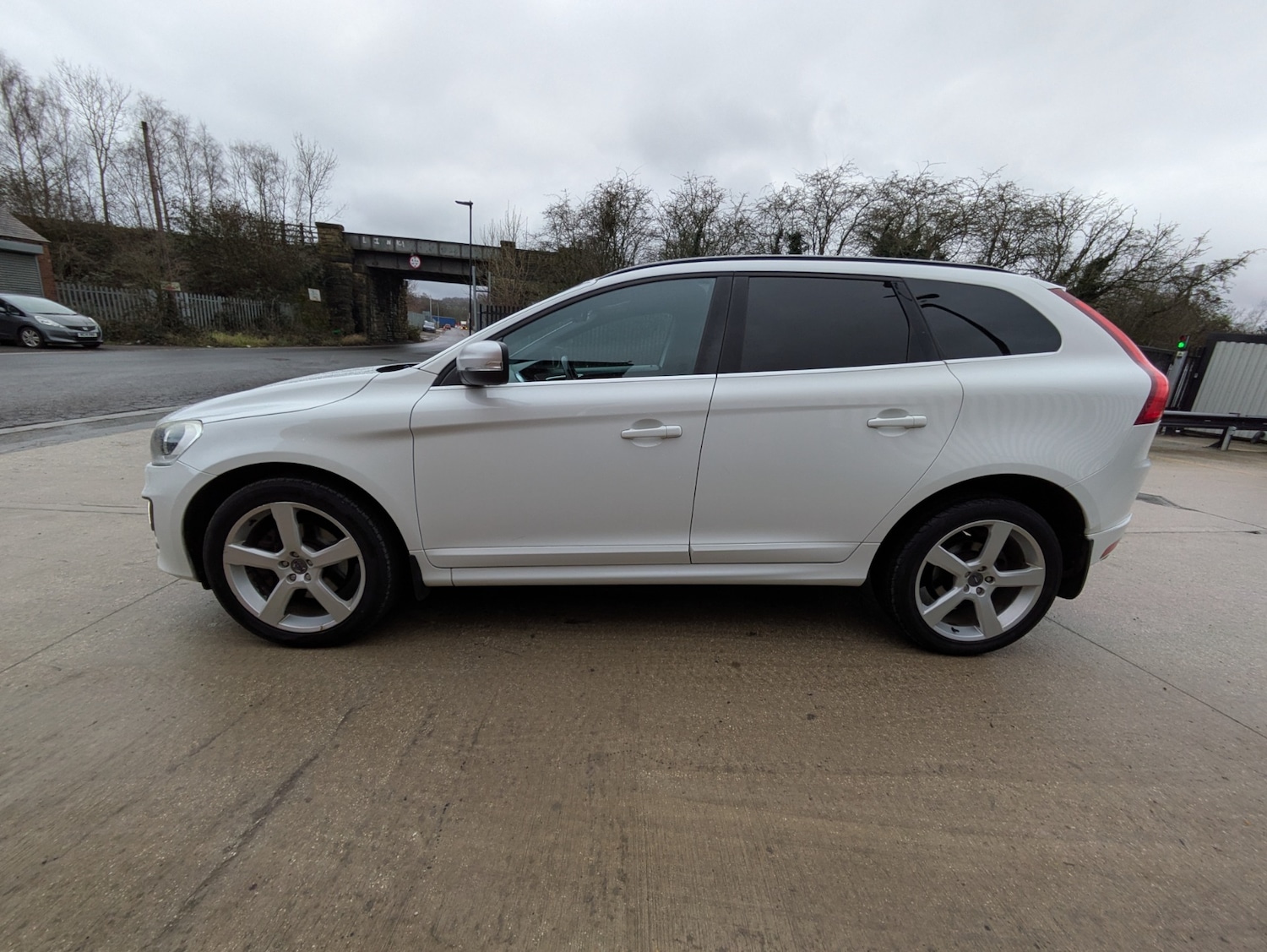 Used Volvo XC60 2014 for sale - 77541541: Photo 7