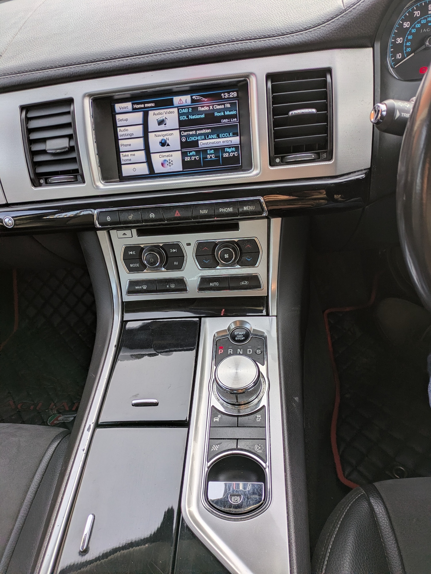 Used Jaguar XF 2013 for sale - 77196639: Photo 29