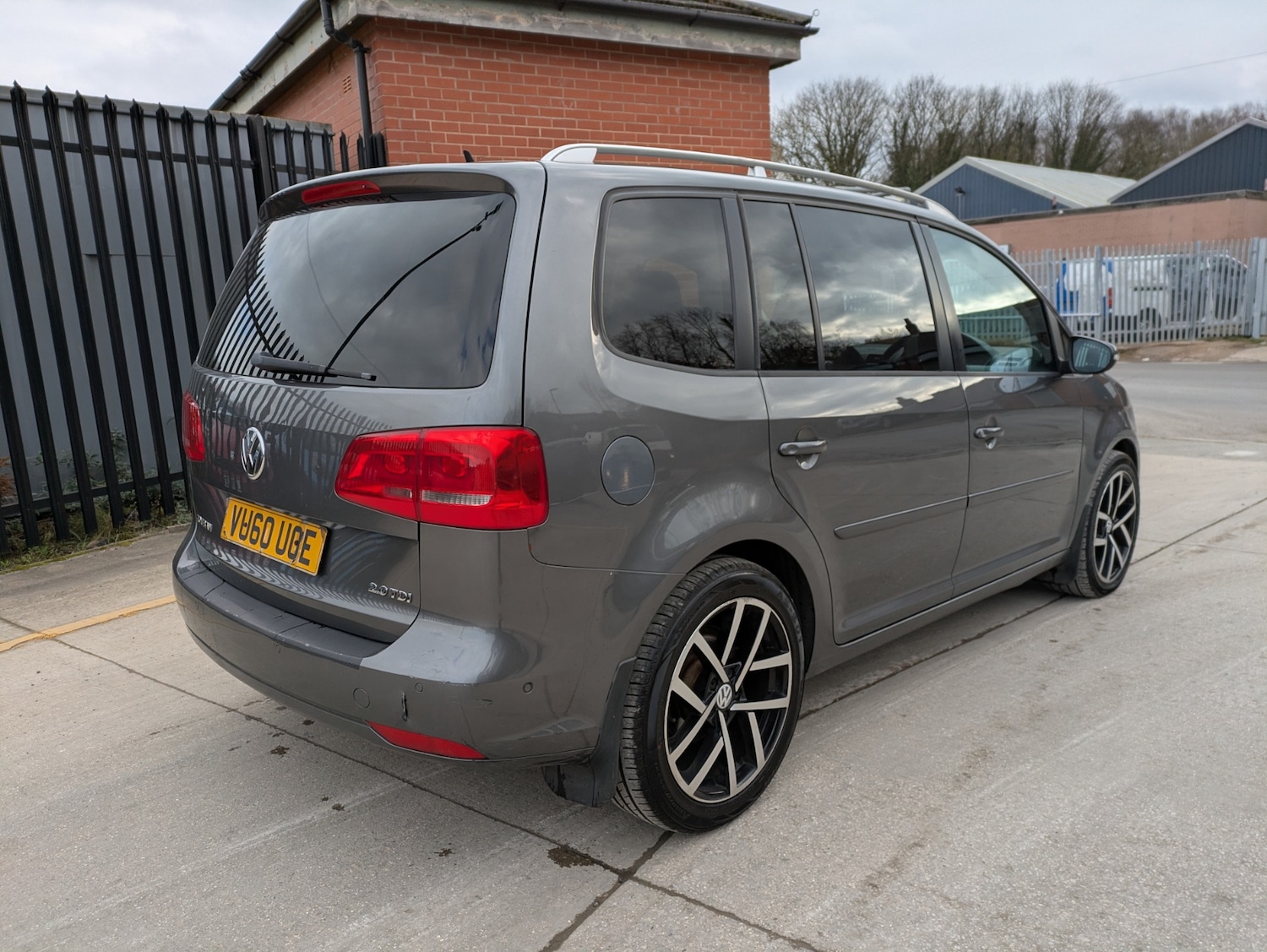 Used Volkswagen Touran 2010 for sale - 77663060: Photo 11