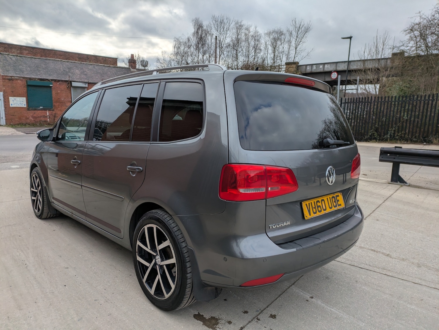 Used Volkswagen Touran 2010 for sale - 77663060: Photo 8