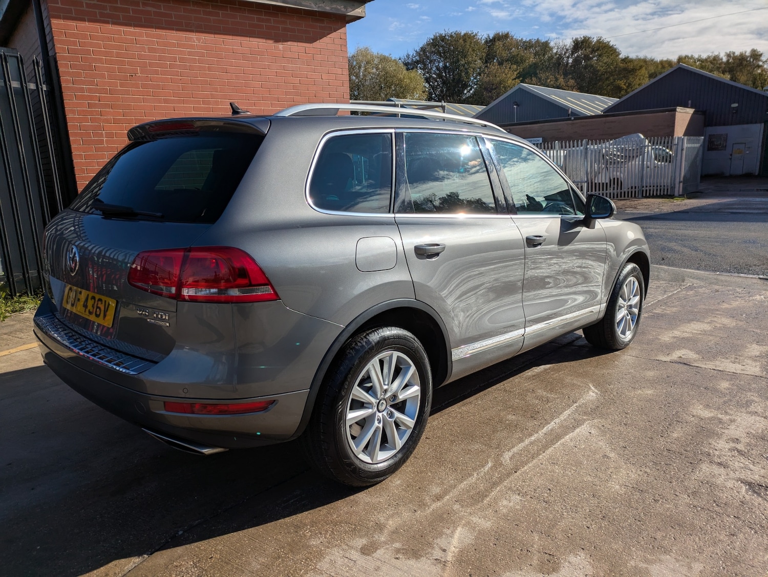 Used Volkswagen Touareg 2010 for sale - 76353076: Photo 10