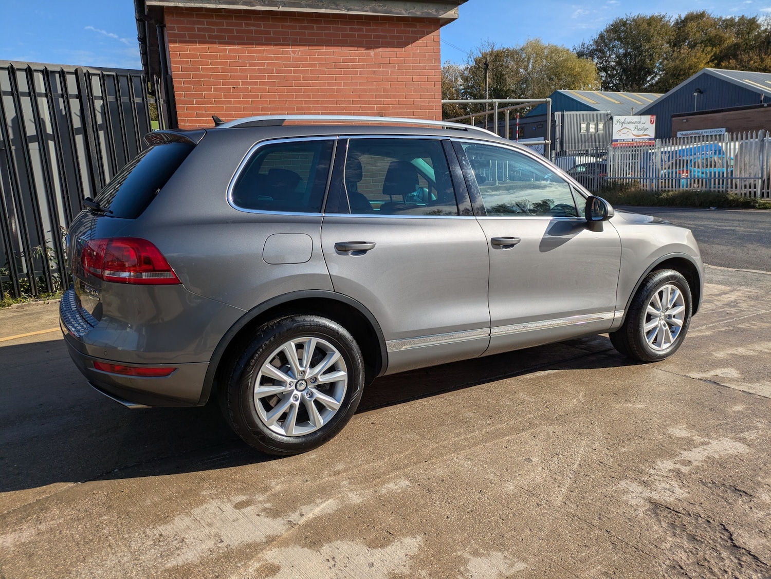 Used Volkswagen Touareg 2010 for sale - 76353076: Photo 11