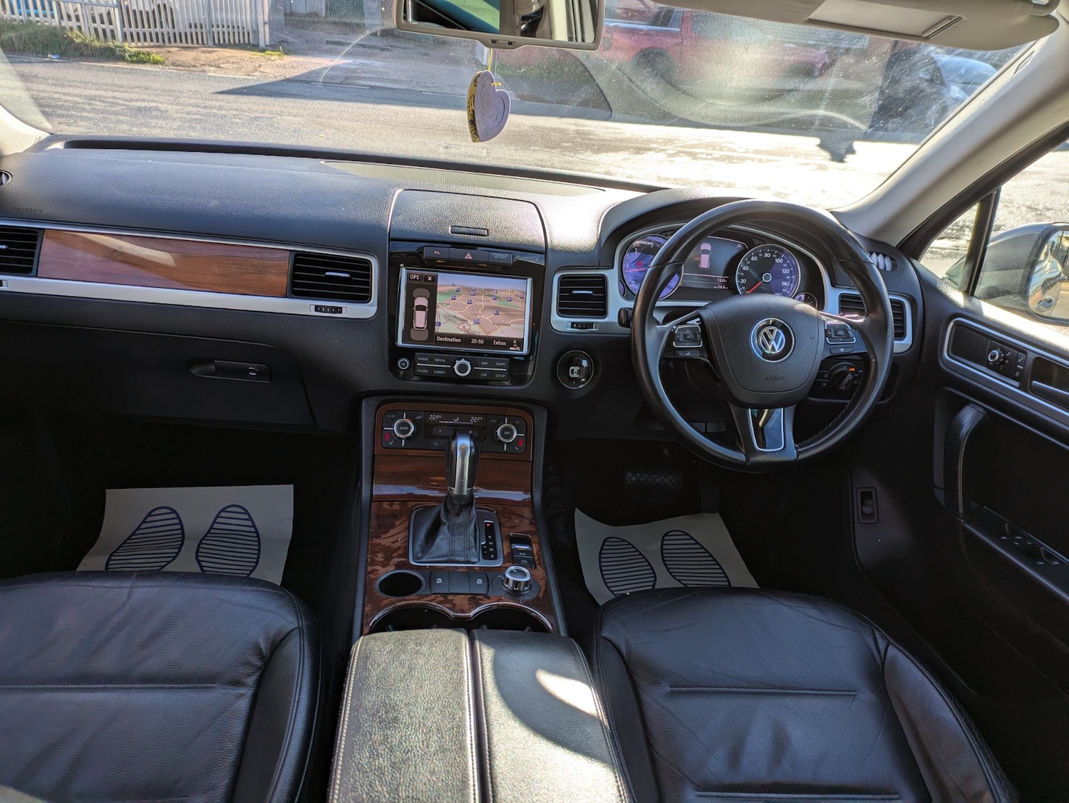 Used Volkswagen Touareg 2010 for sale - 76353076: Photo 19