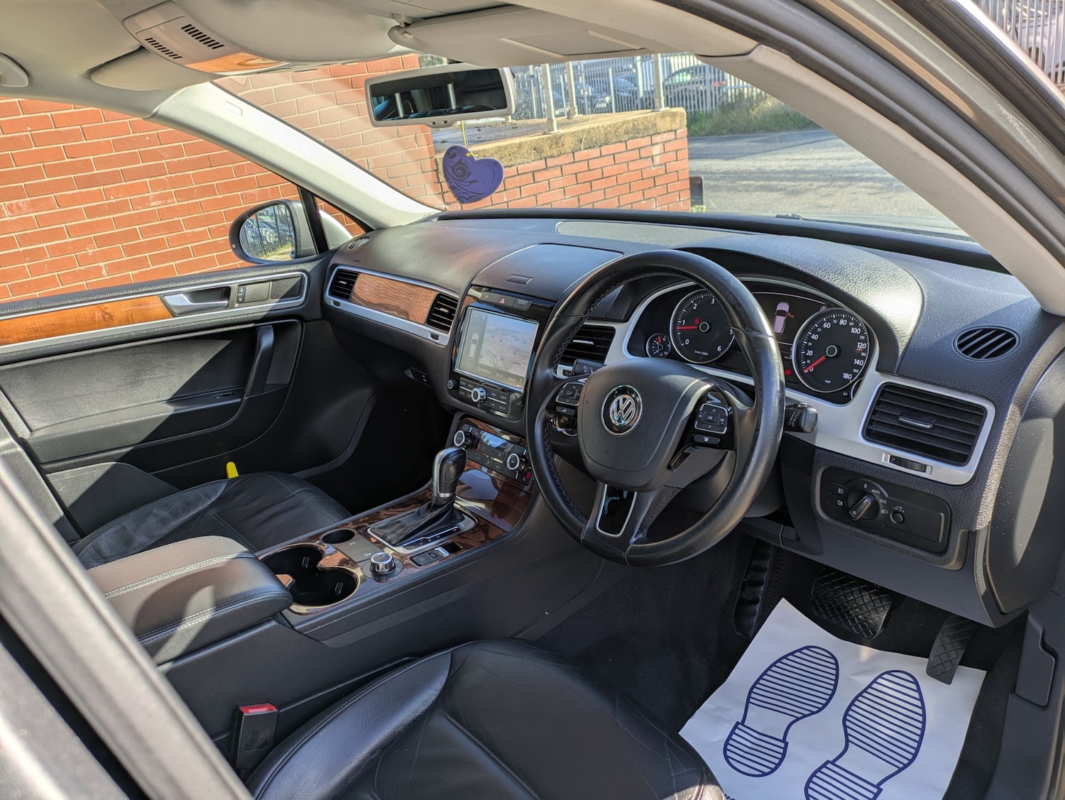 Used Volkswagen Touareg 2010 for sale - 76353076: Photo 21