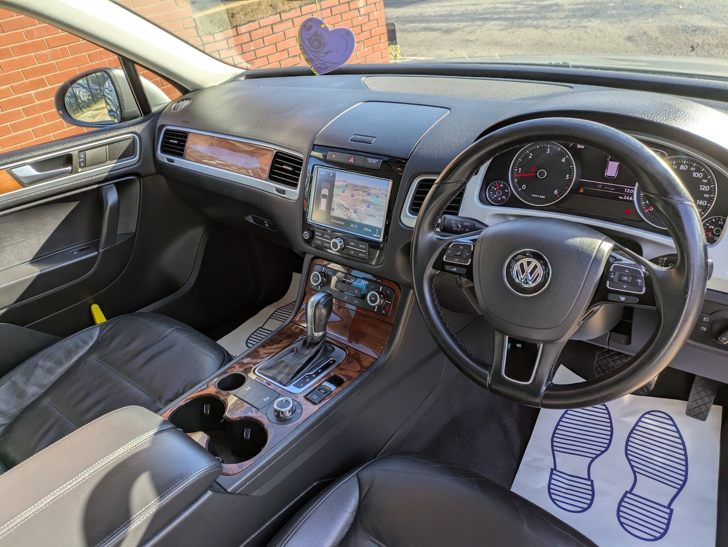 Used Volkswagen Touareg 2010 for sale - 76353076: Photo 22