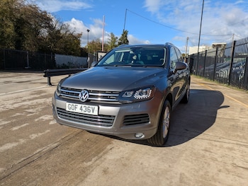 Used Volkswagen Touareg 2010 for sale - 76353076: Photo