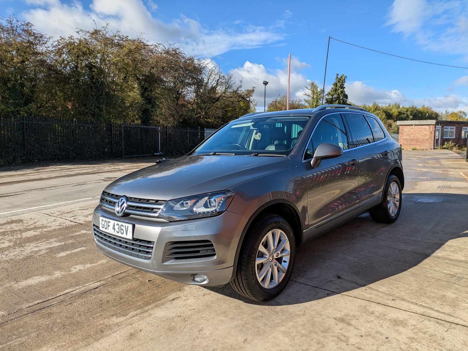 Used Volkswagen Touareg 2010 for sale - 76353076: Photo 3