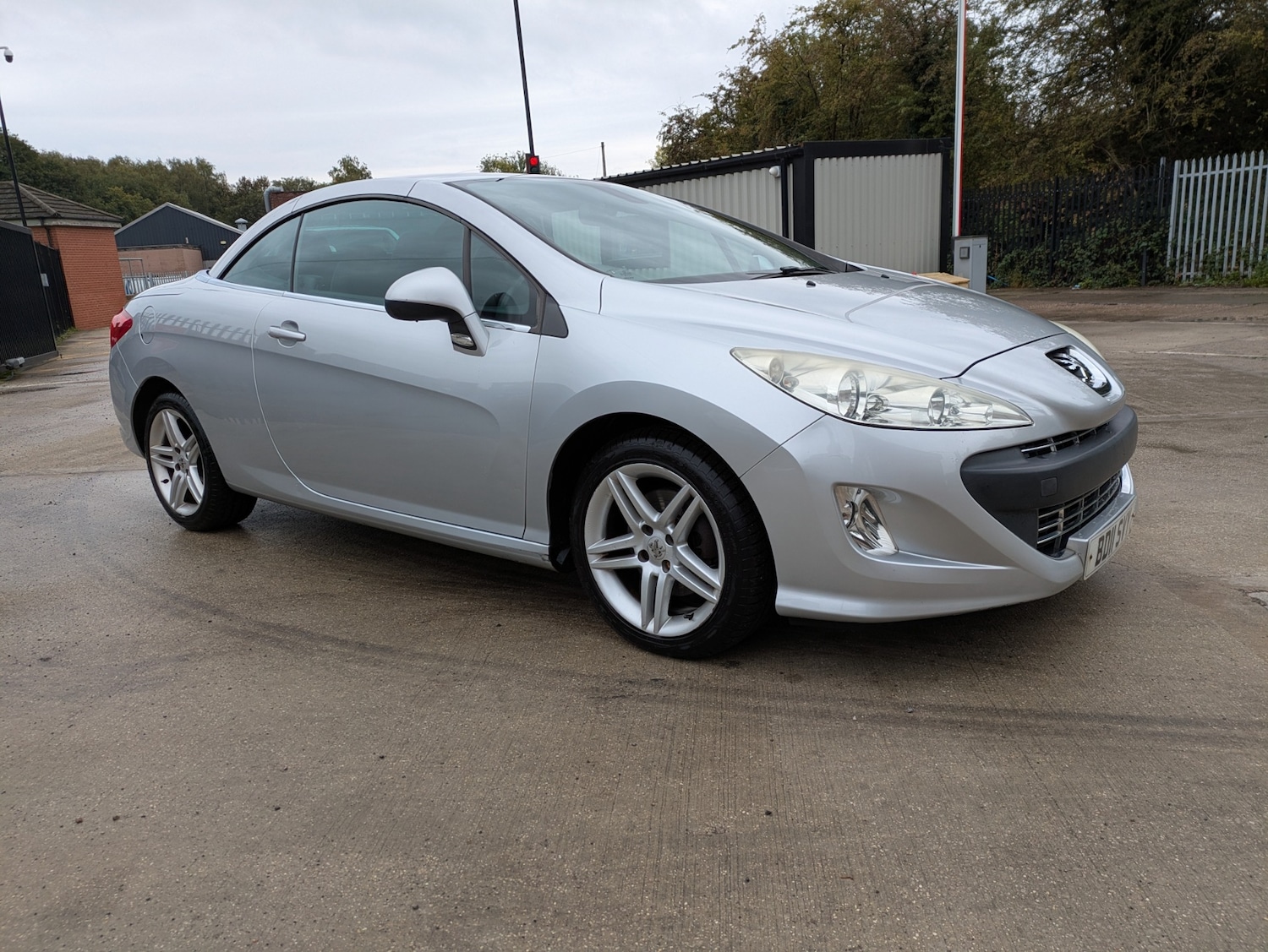Used Peugeot 308 2011 for sale - 76131261: Photo 11