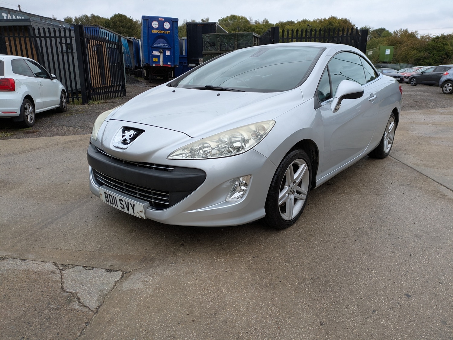 Used Peugeot 308 2011 for sale - 76131261: Photo 2