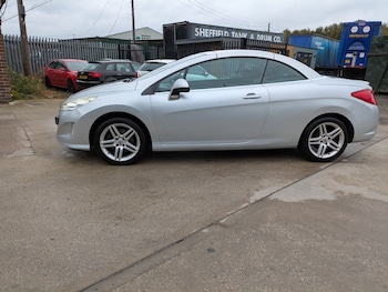 Used Peugeot 308 2011 for sale - 76131261: Photo