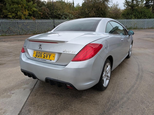 Used Peugeot 308 2011 for sale - 76131261: Photo 8