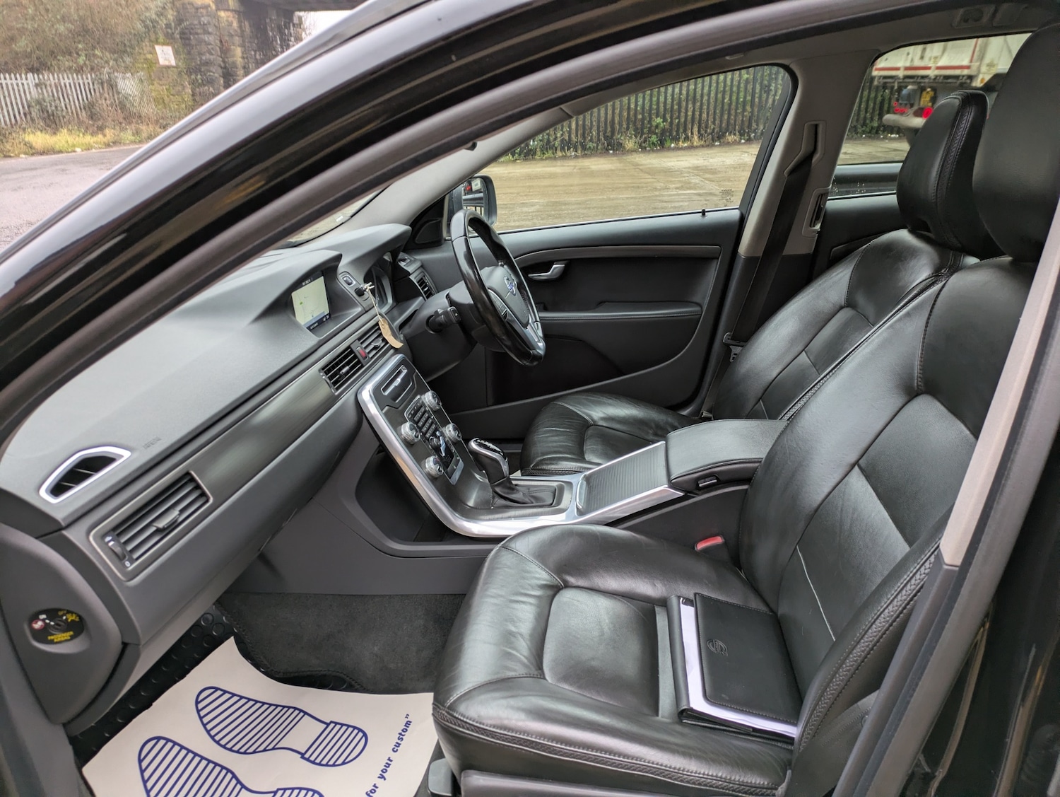 Used Volvo XC70 2015 for sale - 77502295: Photo 22