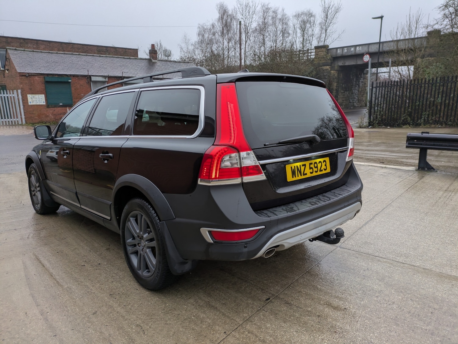 Used Volvo XC70 2015 for sale - 77502295: Photo 8