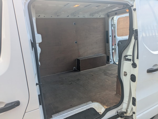 Used Vauxhall Vivaro 2018 for sale - 76103238: Photo 16