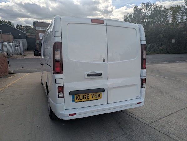 Used Vauxhall Vivaro 2018 for sale - 76103238: Photo 7