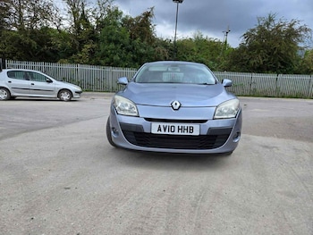 Used Renault Megane 2010 for sale - 75735548: Photo