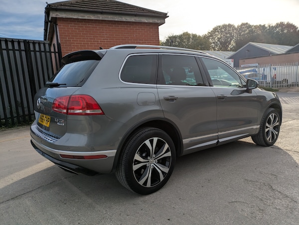 Used Volkswagen Touareg 2016 for sale - 76242822: Photo 11